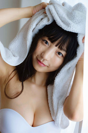 母によく似ている中に是什么意思